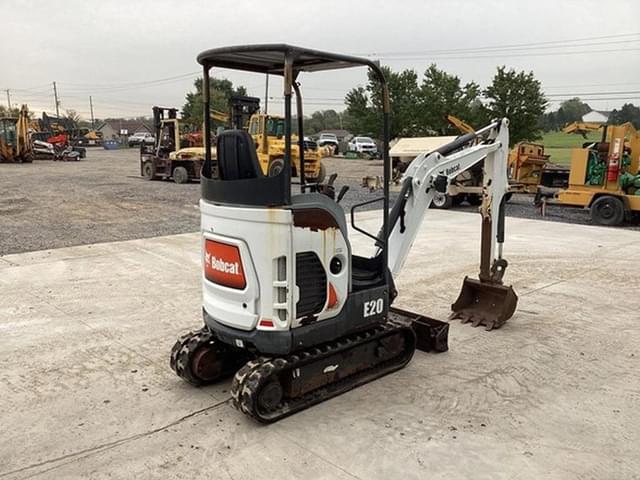 Image of Bobcat E20 equipment image 3