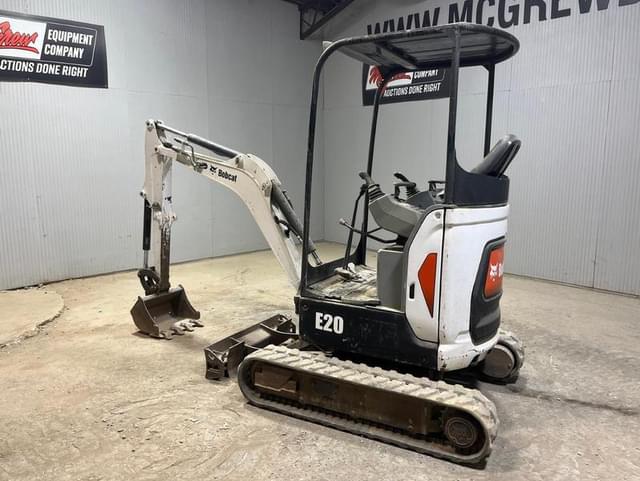 Image of Bobcat E20 equipment image 2