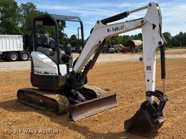 Image of Bobcat E26 equipment image 2