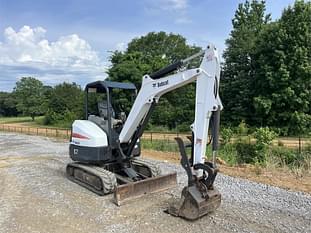 2016 Bobcat E32 Equipment Image0