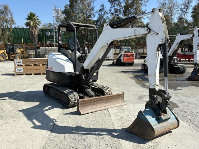 Image of Bobcat E32 equipment image 1
