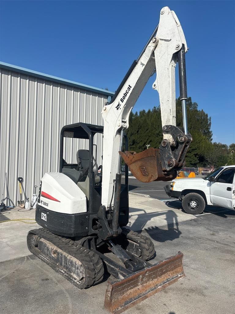Image of Bobcat E32i Primary image