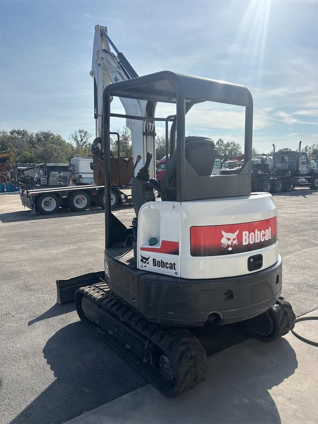 Image of Bobcat E32i equipment image 4