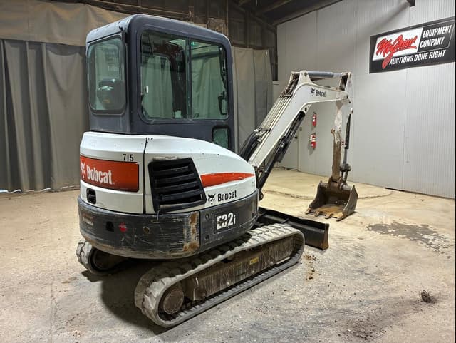Image of Bobcat E32i equipment image 4