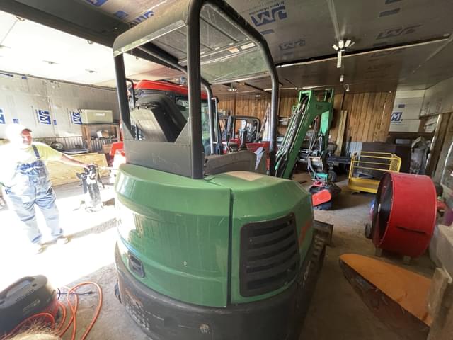 Image of Bobcat E32i equipment image 1