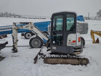 Main image Bobcat E35