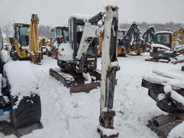 Image of Bobcat E35 equipment image 2