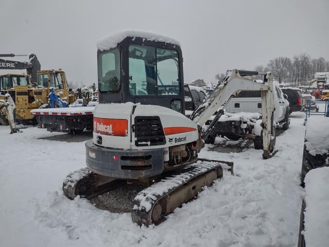 Image of Bobcat E35 equipment image 3