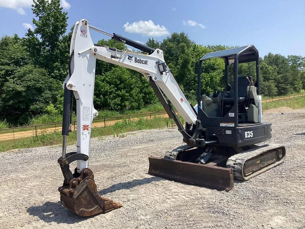 Image of Bobcat E35 Primary image