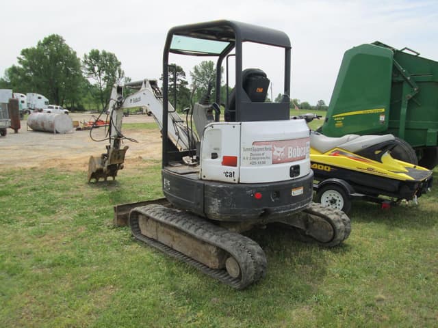 Image of Bobcat E35 equipment image 3
