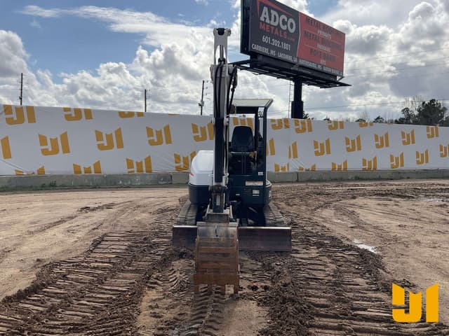 Image of Bobcat E35 equipment image 1