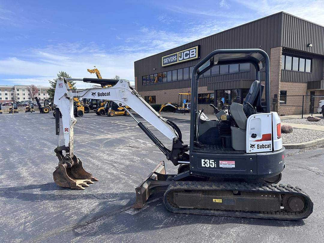 Image of Bobcat E35i Primary image