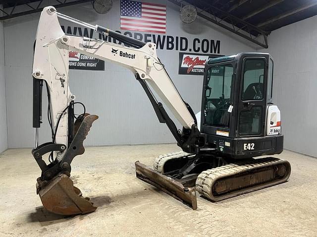 Image of Bobcat E42 equipment image 1
