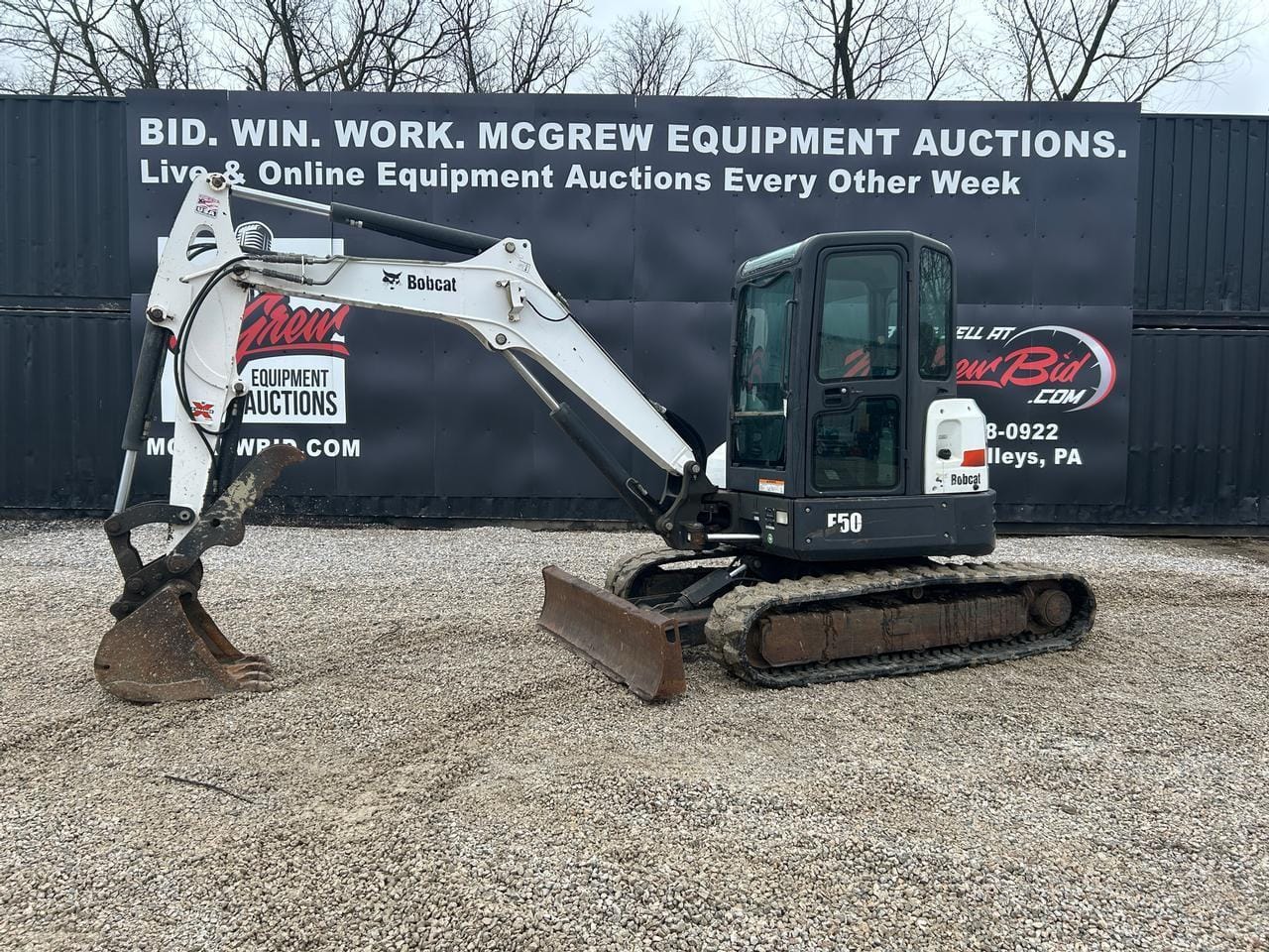 2016 Bobcat E50 Equipment Image0