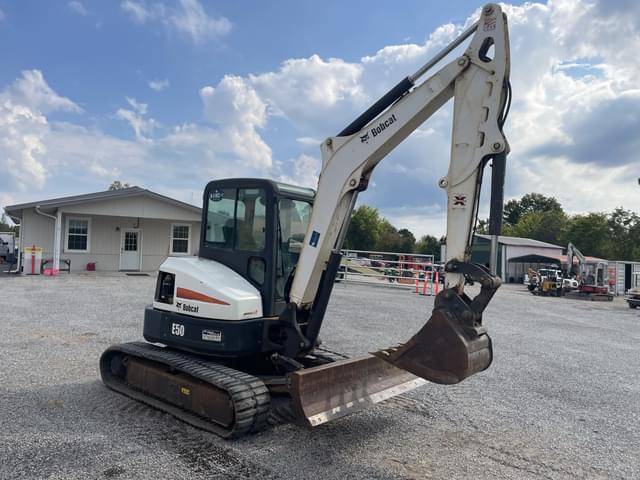 Image of Bobcat E50 equipment image 3
