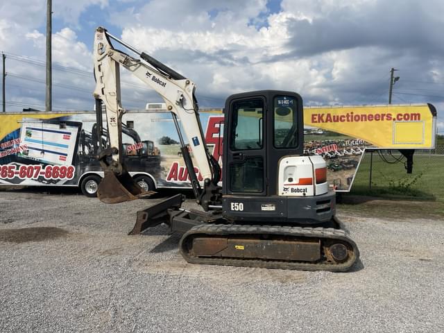 Image of Bobcat E50 equipment image 4