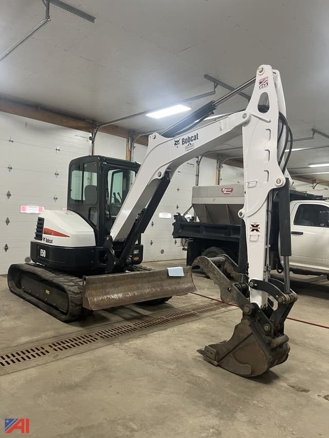 Image of Bobcat E50 equipment image 4