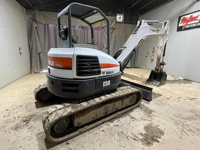 Image of Bobcat E50 equipment image 4