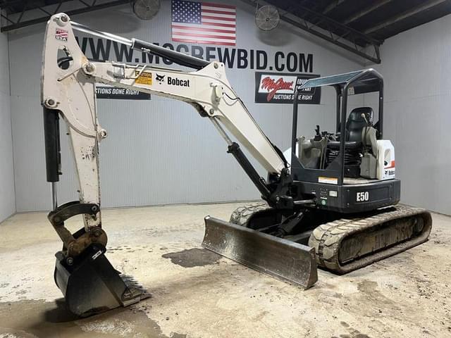 Image of Bobcat E50 equipment image 1