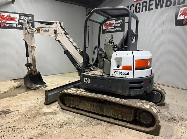 Image of Bobcat E50 equipment image 2