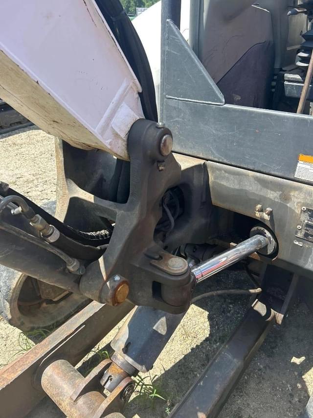 Image of Bobcat E50 equipment image 2