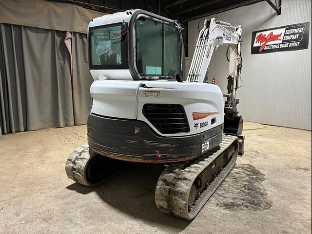 Image of Bobcat E63 equipment image 3