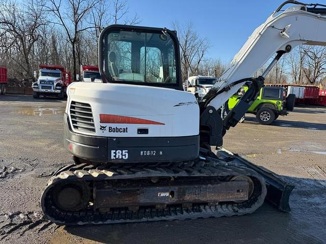 Image of Bobcat E85 equipment image 2