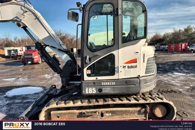 Image of Bobcat E85 equipment image 1