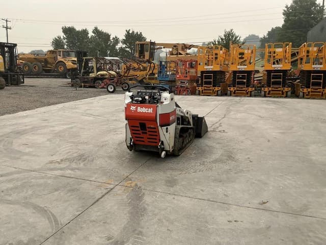 Image of Bobcat MT55 equipment image 3