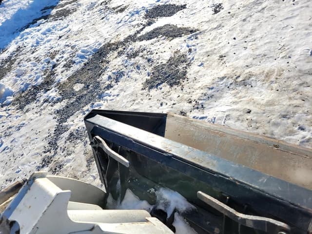 Image of Bobcat MT85 equipment image 3