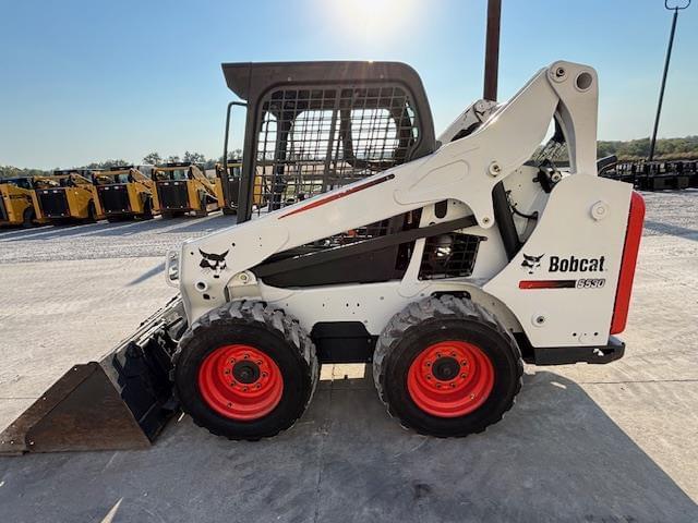 Image of Bobcat S530 equipment image 4