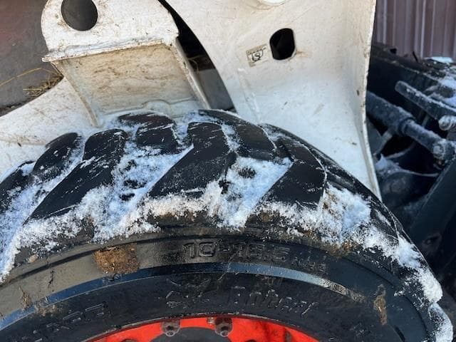 Image of Bobcat S550 equipment image 4