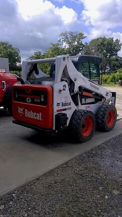 Image of Bobcat S590 equipment image 2