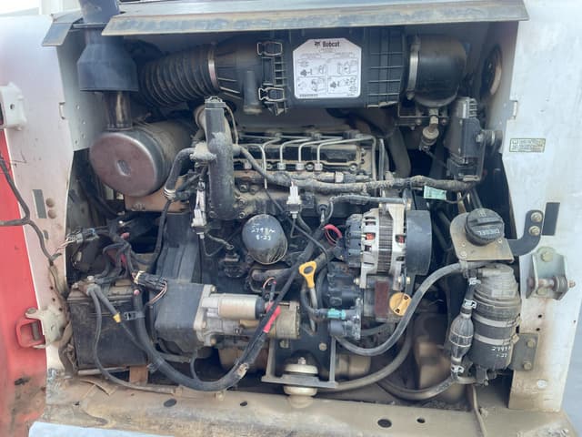 Image of Bobcat S590 equipment image 4