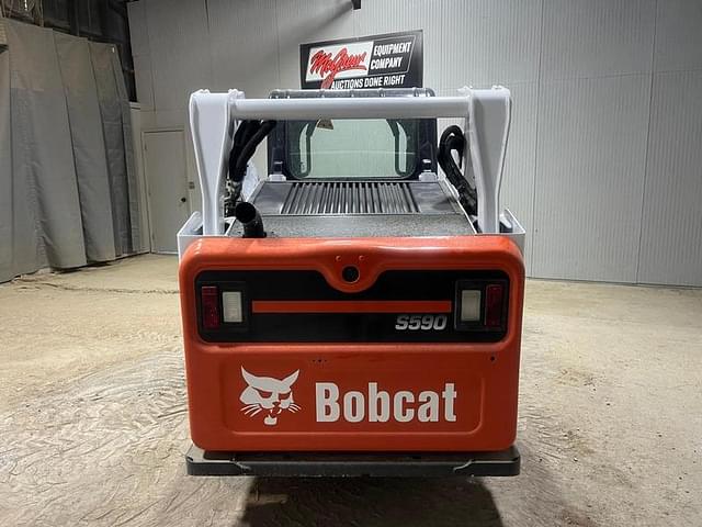 Image of Bobcat S590 equipment image 3