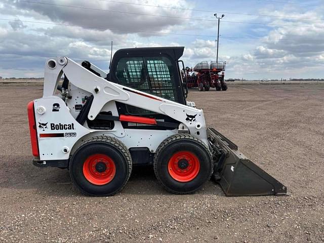 Image of Bobcat S650 equipment image 4