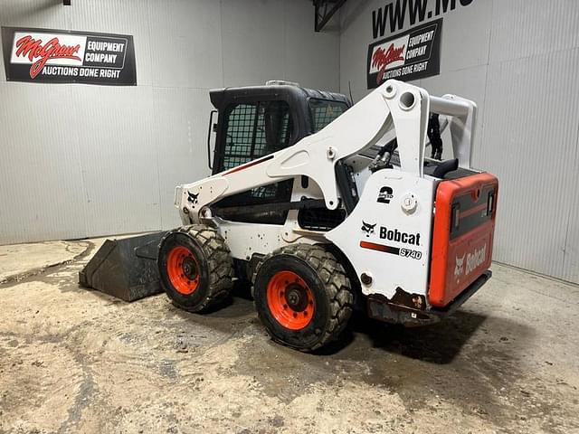 Image of Bobcat S740 equipment image 2