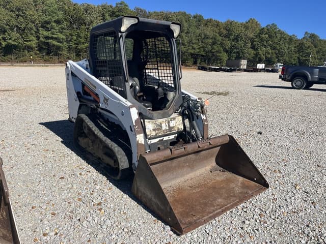 Image of Bobcat T450 equipment image 4