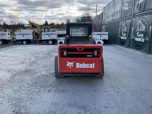 Image of Bobcat T550 equipment image 2