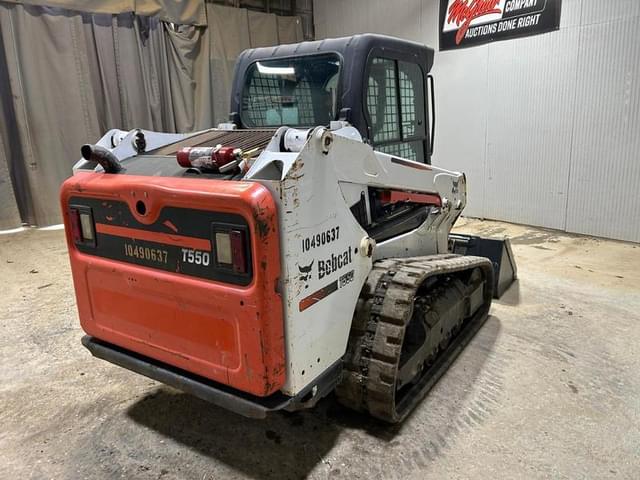 Image of Bobcat T550 equipment image 4