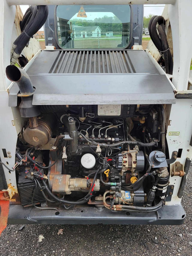 Image of Bobcat T590 equipment image 4