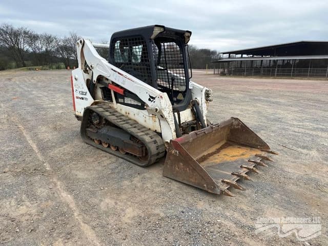 Image of Bobcat T590 equipment image 2