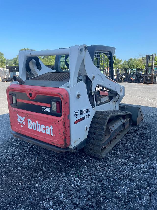 Image of Bobcat T590 equipment image 2