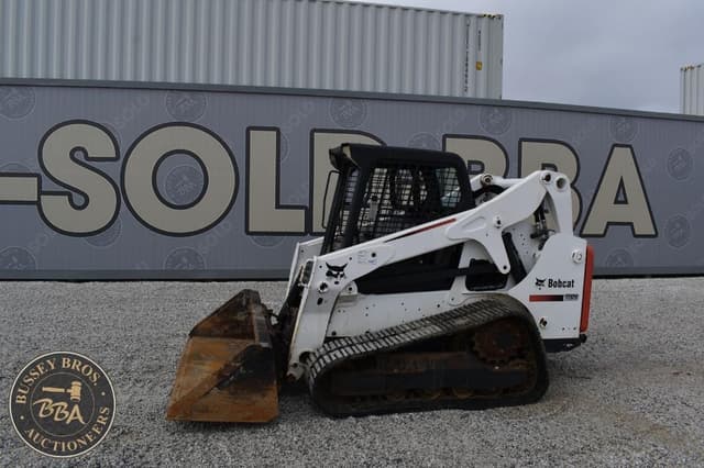 Image of Bobcat T650 equipment image 2