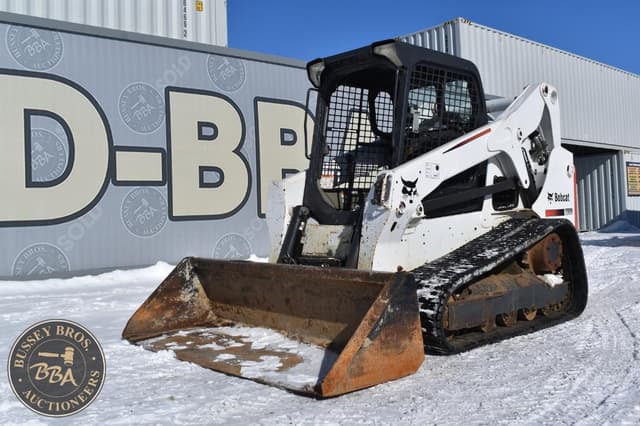 Image of Bobcat T650 equipment image 2