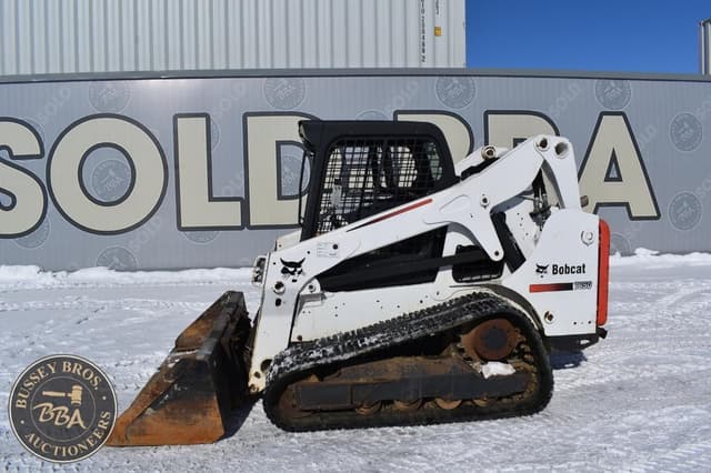 Image of Bobcat T650 equipment image 3