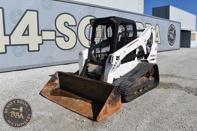 Image of Bobcat T650 equipment image 3