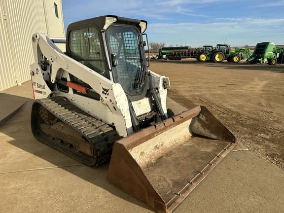 Image of Bobcat T650 equipment image 4