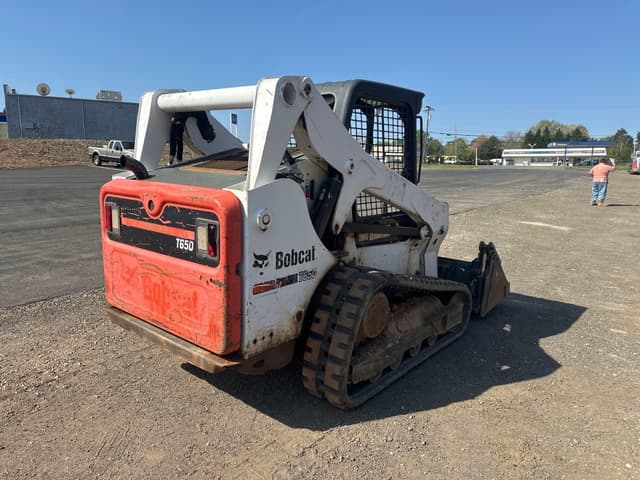 Image of Bobcat T650 equipment image 4
