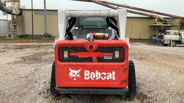 Image of Bobcat T650 equipment image 3